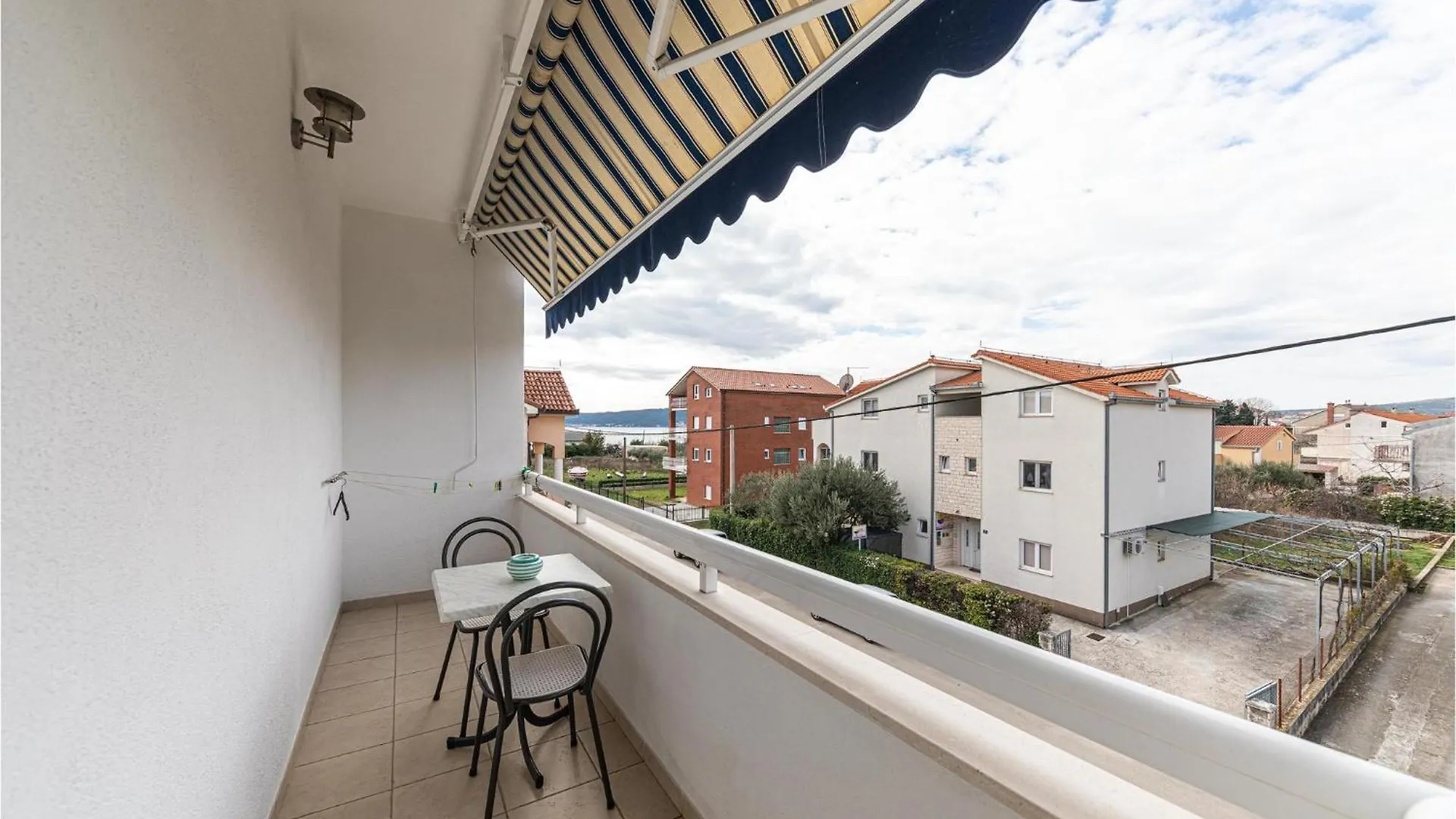 Lovely Apartment In Kastel Stafilic Kastela Croatia